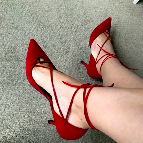 UTERQUE RED TIE-UP PUMPS (SZ 39) (EUC) - Picture 2 of 6